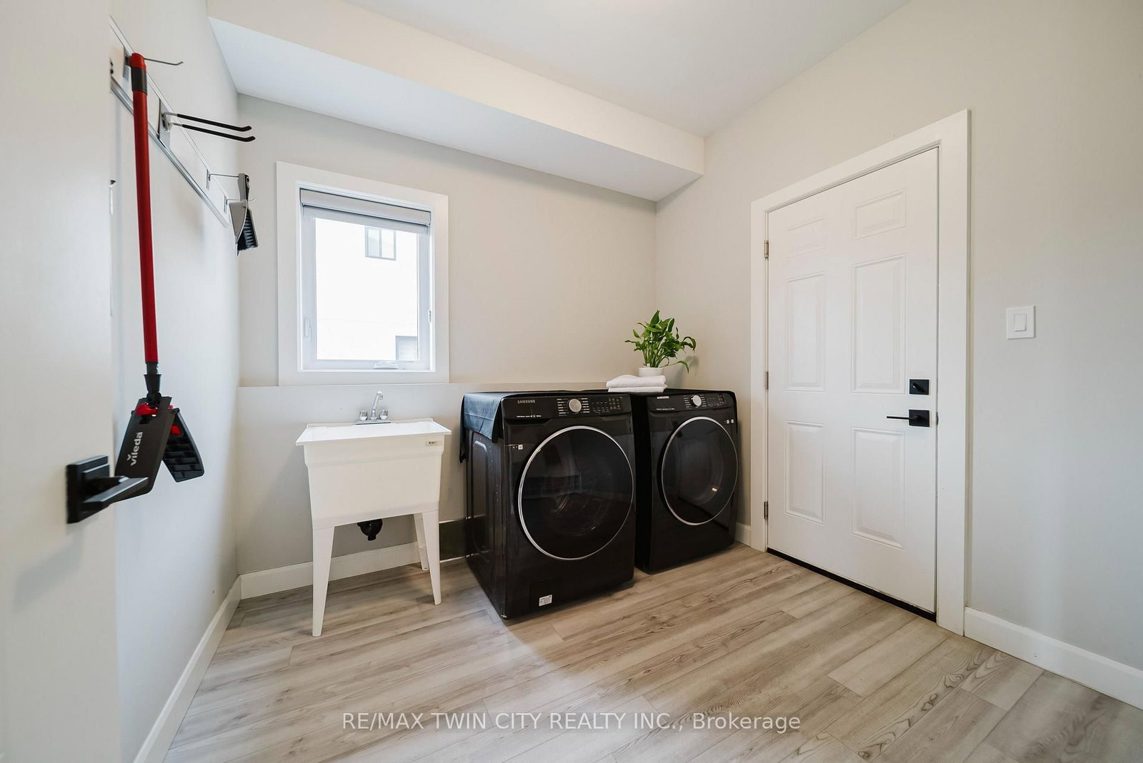 95 Fred Krug Avenue • East Zorra-Tavistock, ON photo 24