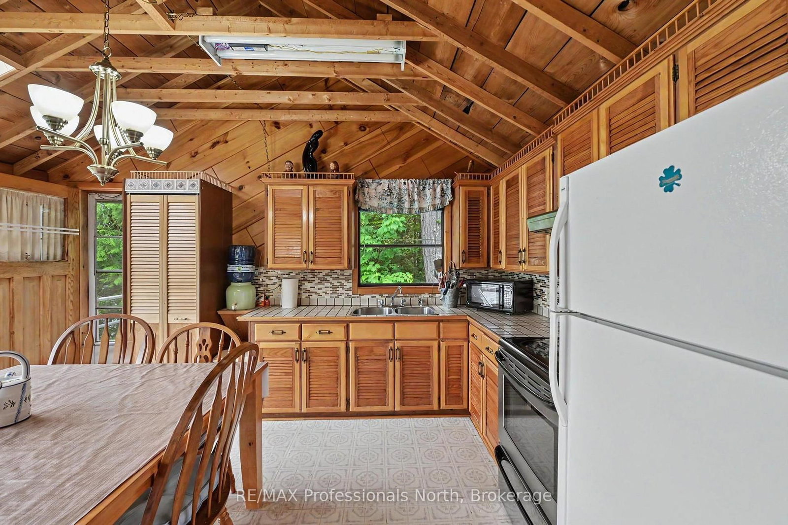 1192 Three Brothers Drive N • Algonquin Highlands, ON photo 12