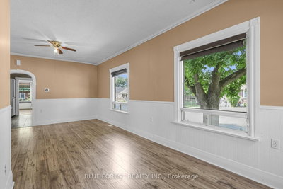 25 Major Street • London East, ON photo 8