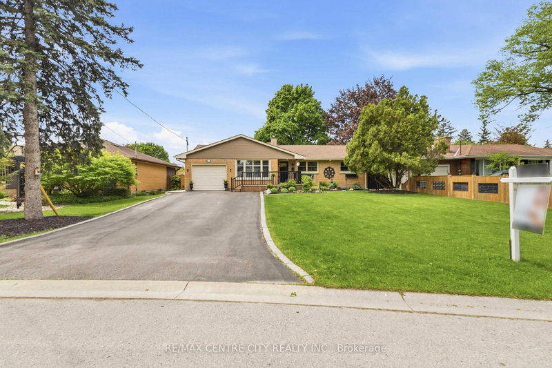 70 Brentwood Crescent