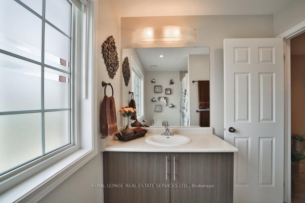 15 Mcallistar Drive • Hamilton, ON photo 20