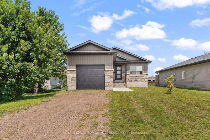 1313 Blakely Crescent