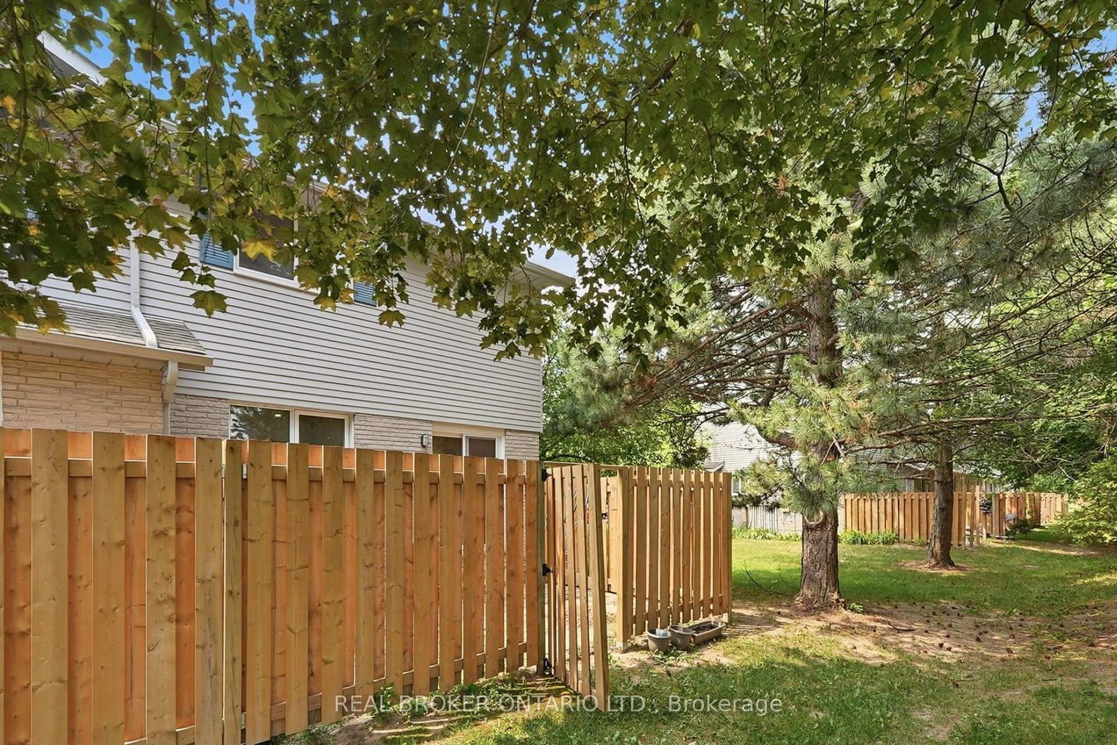 435 Kingscourt Drive • #1 • Waterloo, ON photo 41
