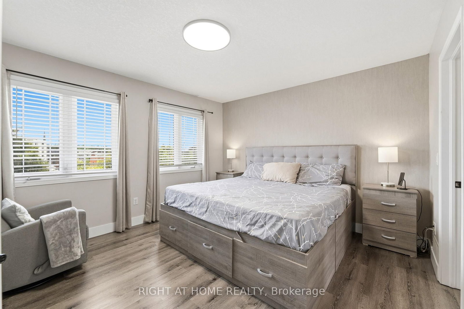 65 Wellington South • Cambridge, ON photo 15