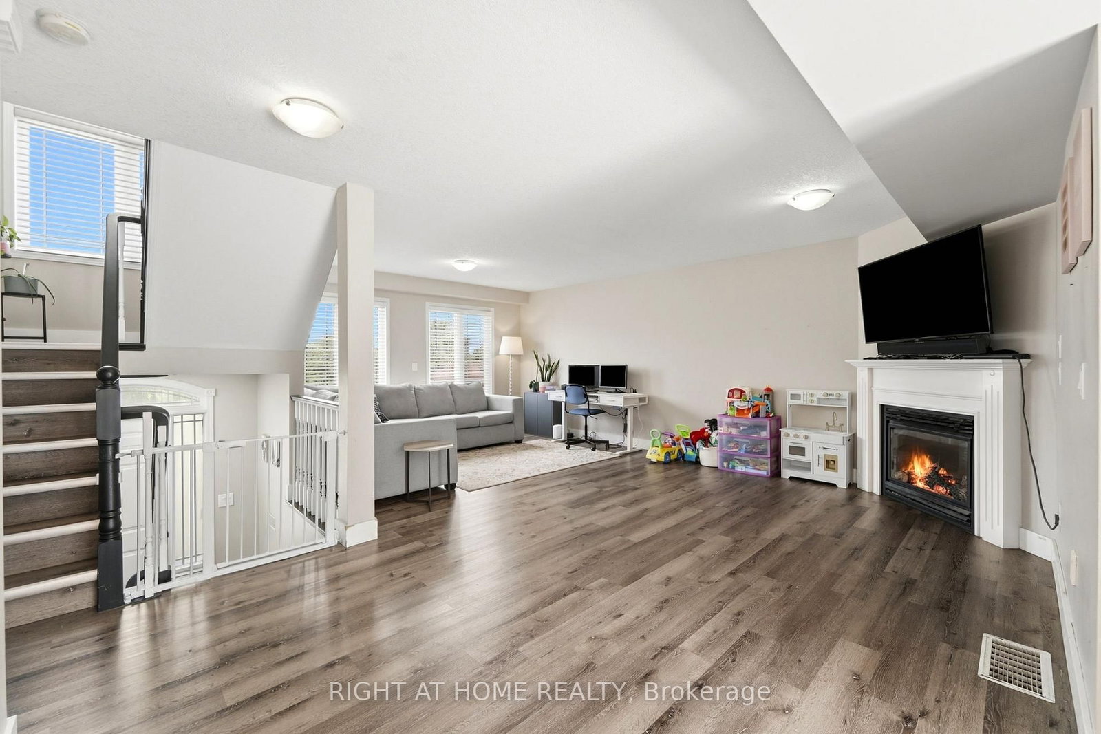 65 Wellington South • Cambridge, ON photo 4