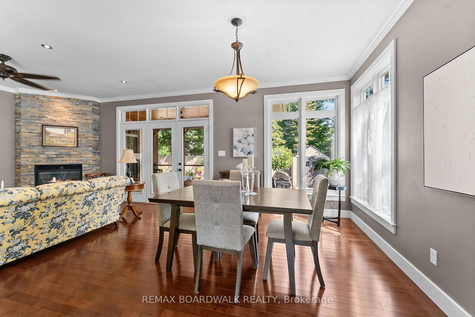 430 Main Street • North Dundas, ON photo 11