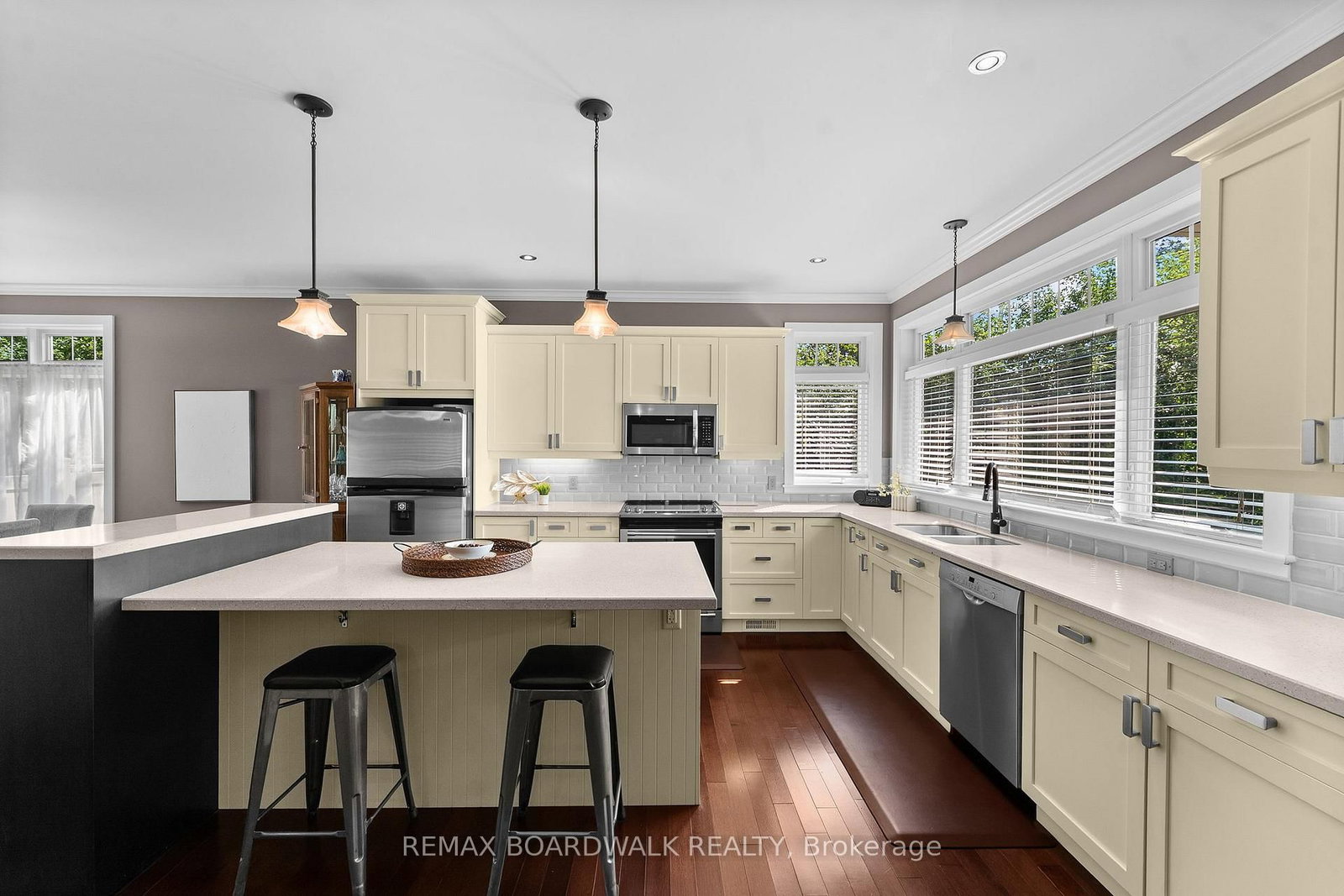 430 Main Street • North Dundas, ON photo 14