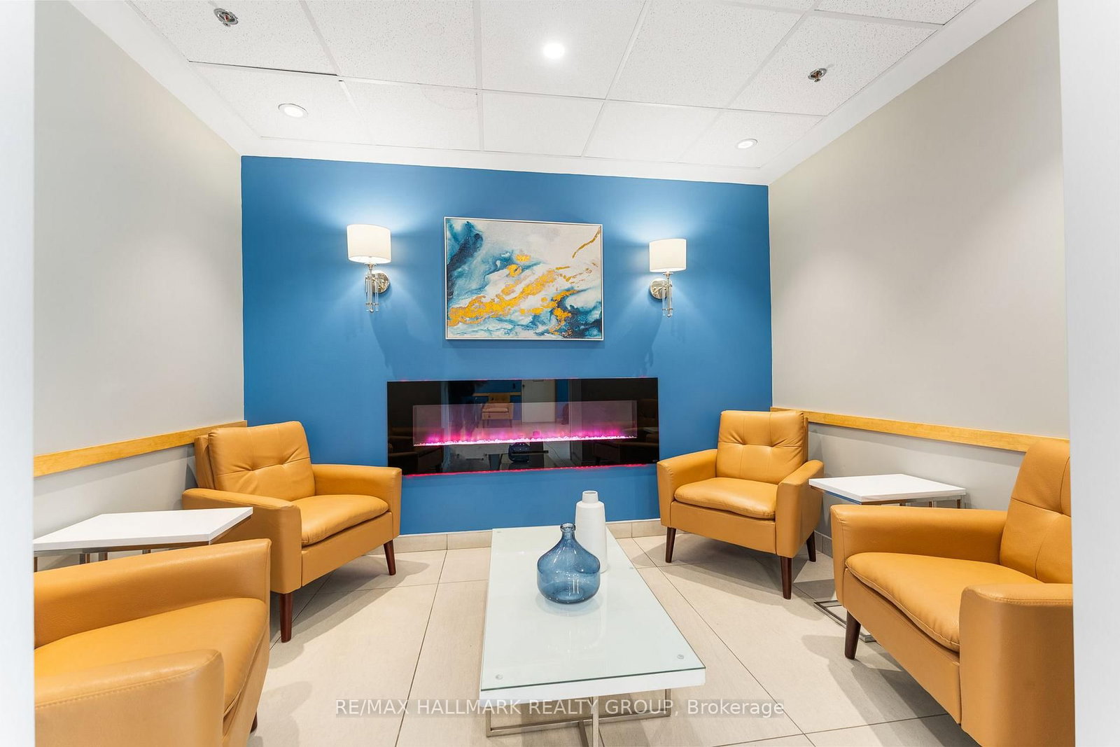 158 A McArthur Avenue • #404 • Ottawa, ON photo 3
