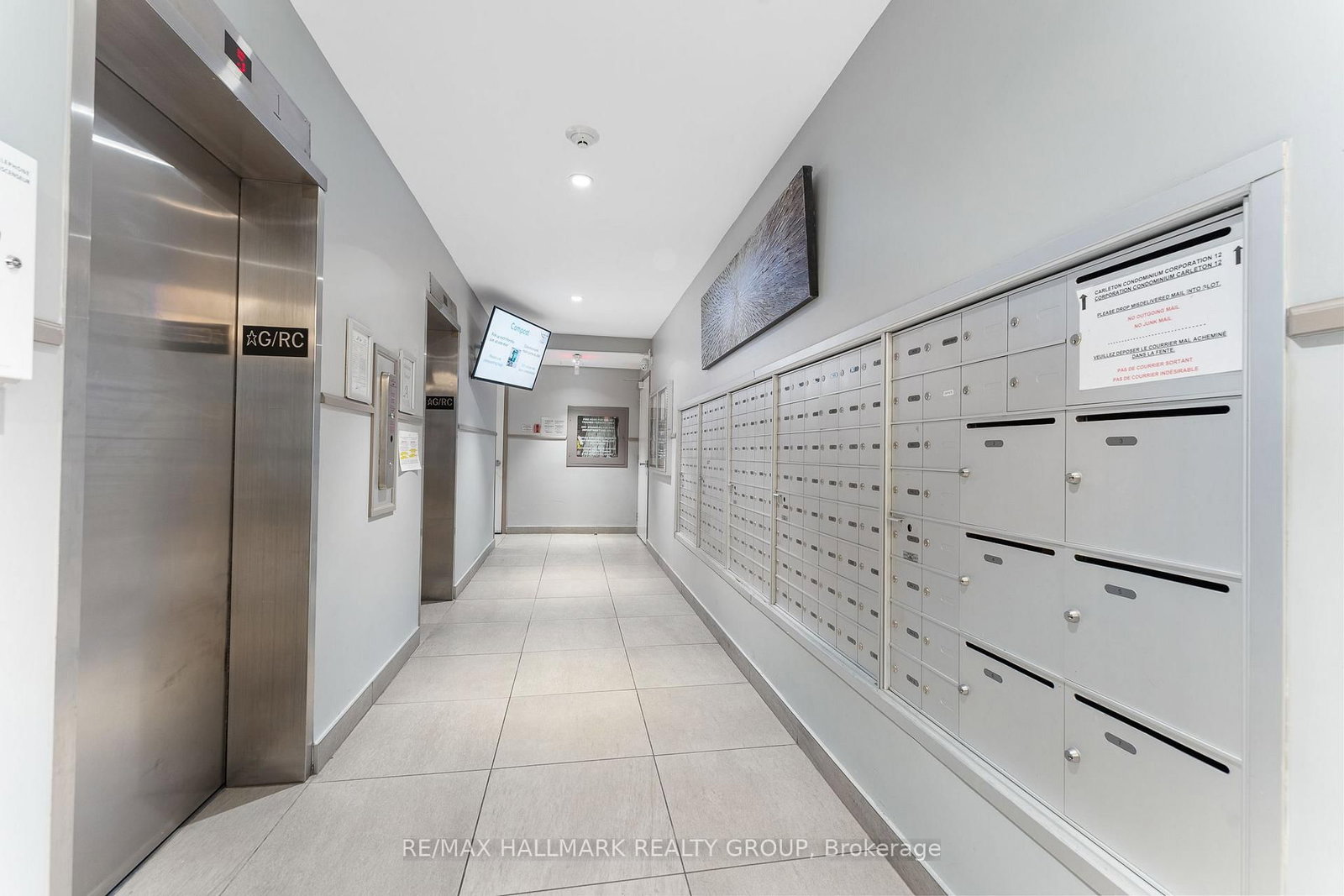 158 A McArthur Avenue • #404 • Ottawa, ON photo 4