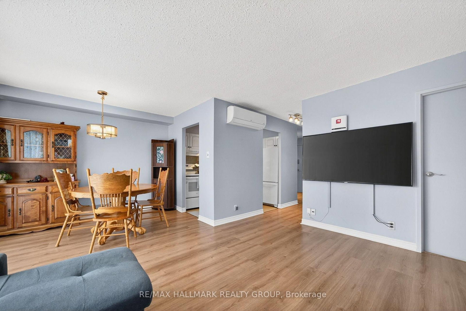 158 A McArthur Avenue • #404 • Ottawa, ON photo 8