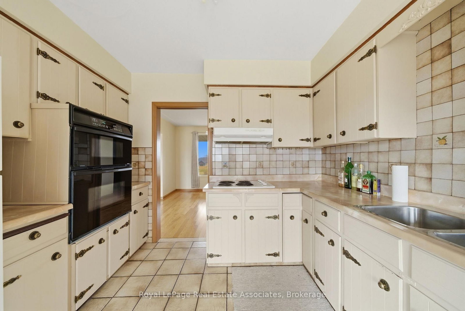 1137 Ridge Road • Hamilton, ON photo 15