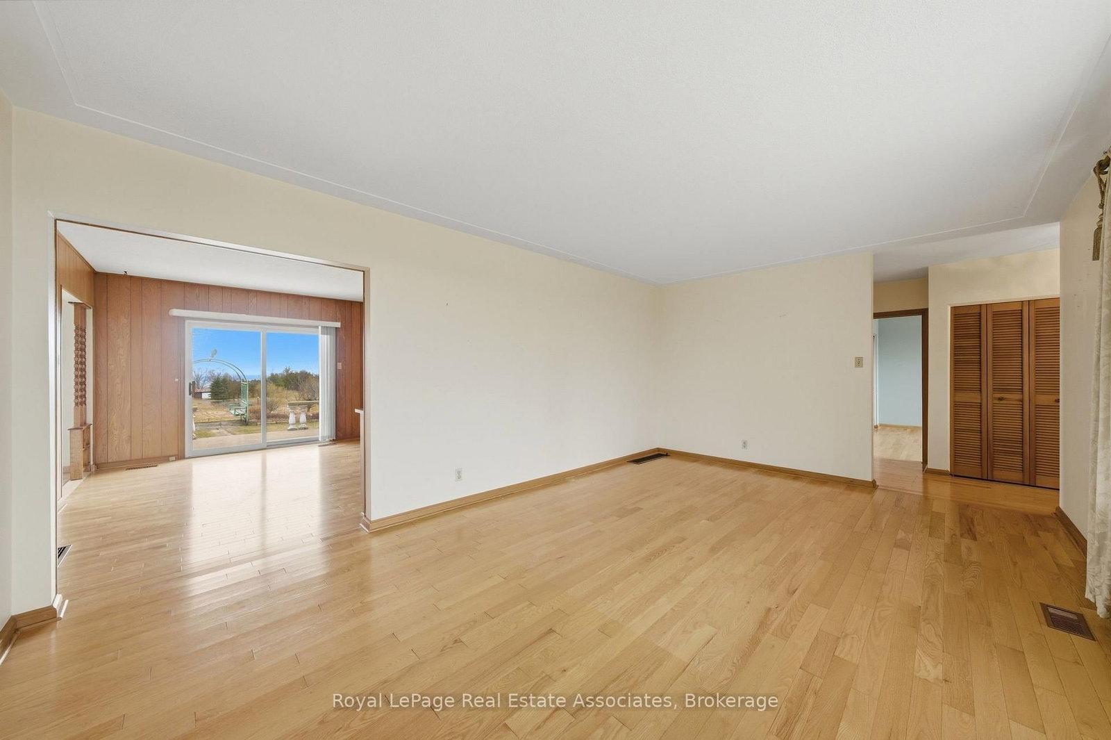 1137 Ridge Road • Hamilton, ON photo 19