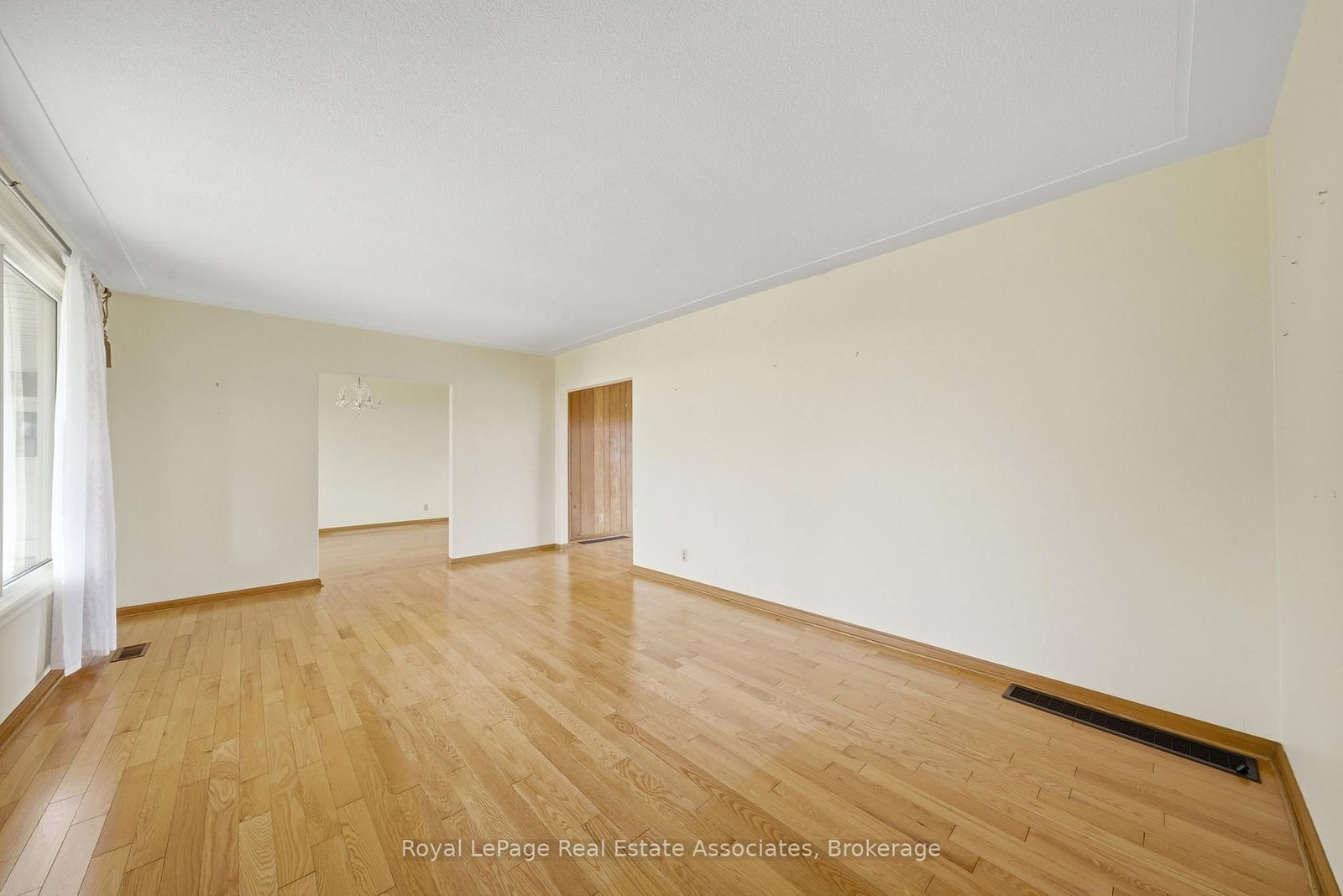 1137 Ridge Road • Hamilton, ON photo 20