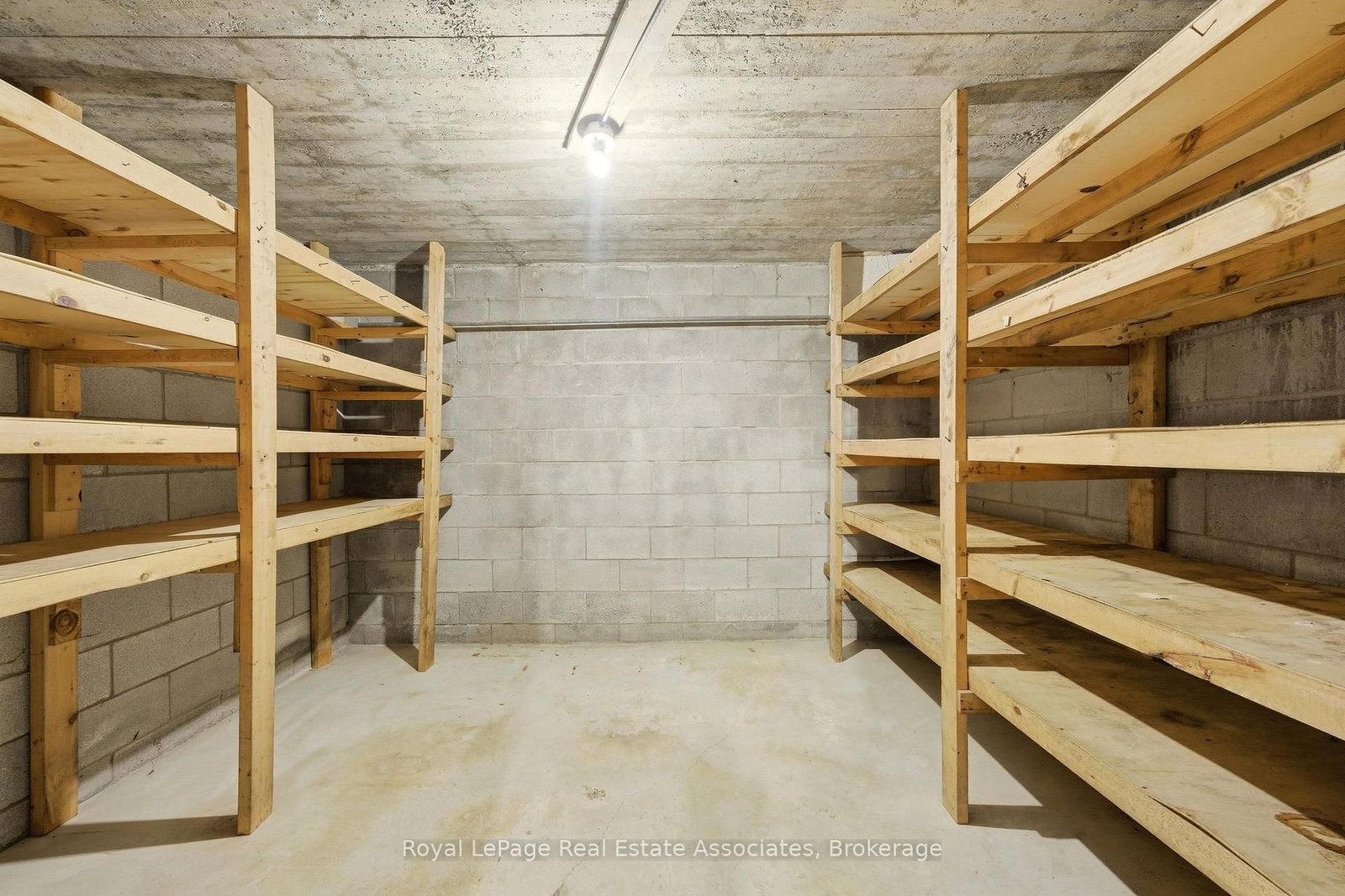 1137 Ridge Road • Hamilton, ON photo 33