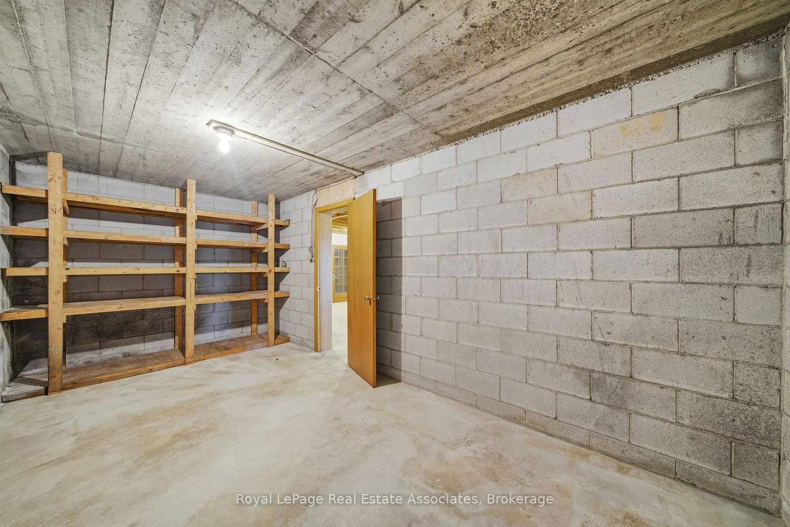 1137 Ridge Road • Hamilton, ON photo 34