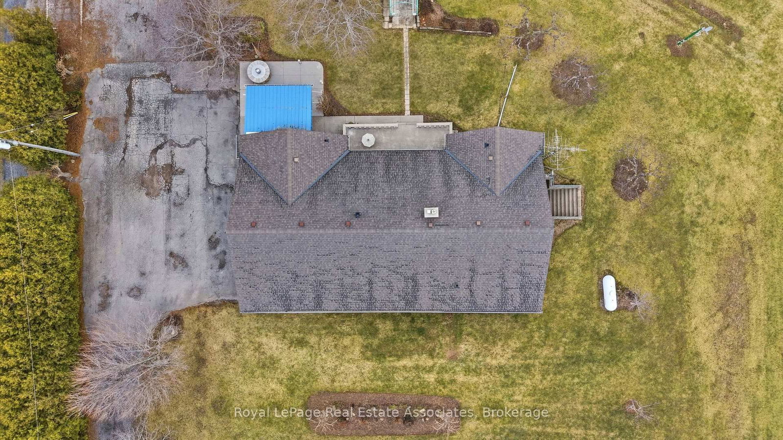 1137 Ridge Road • Hamilton, ON photo 42
