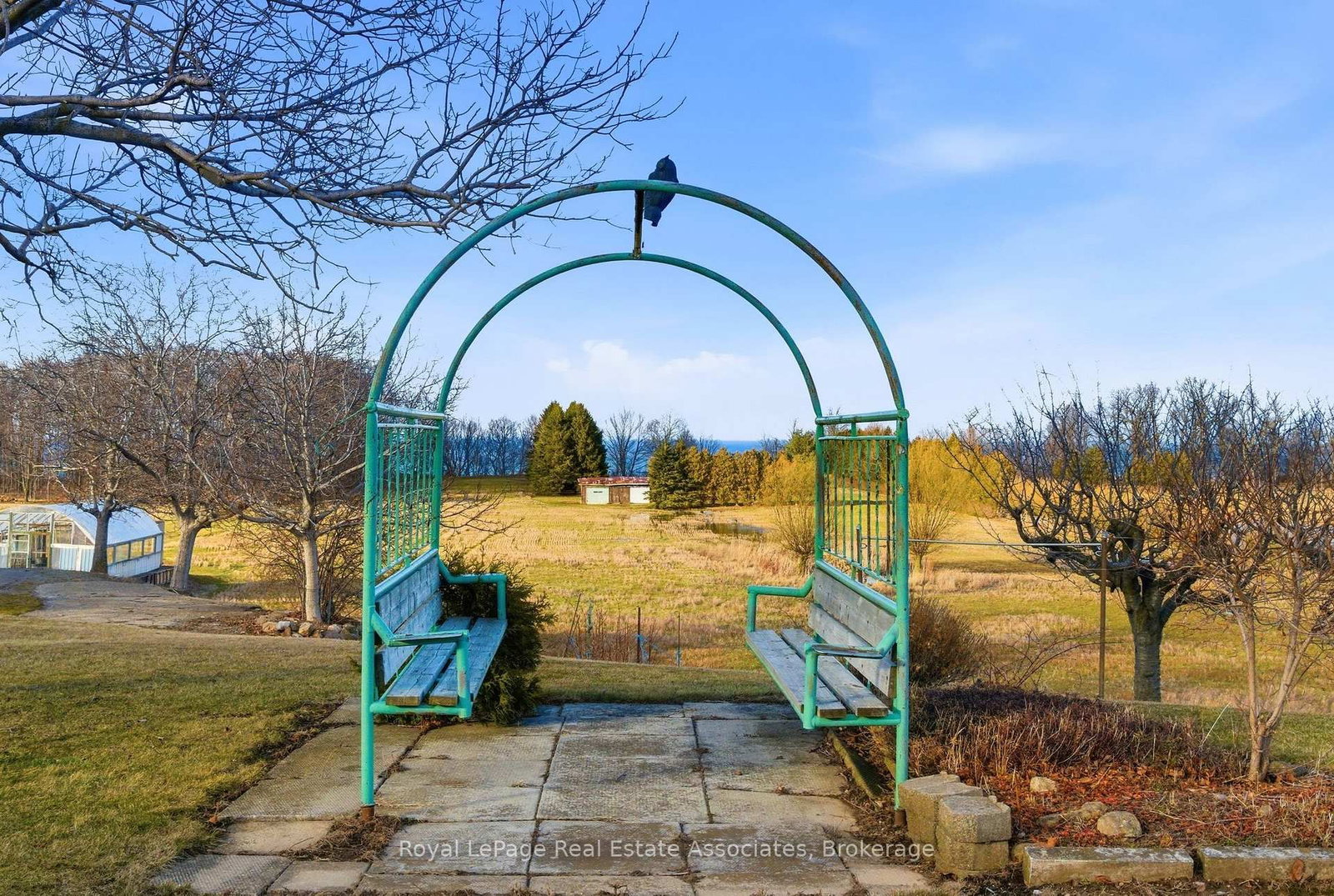 1137 Ridge Road • Hamilton, ON photo 6