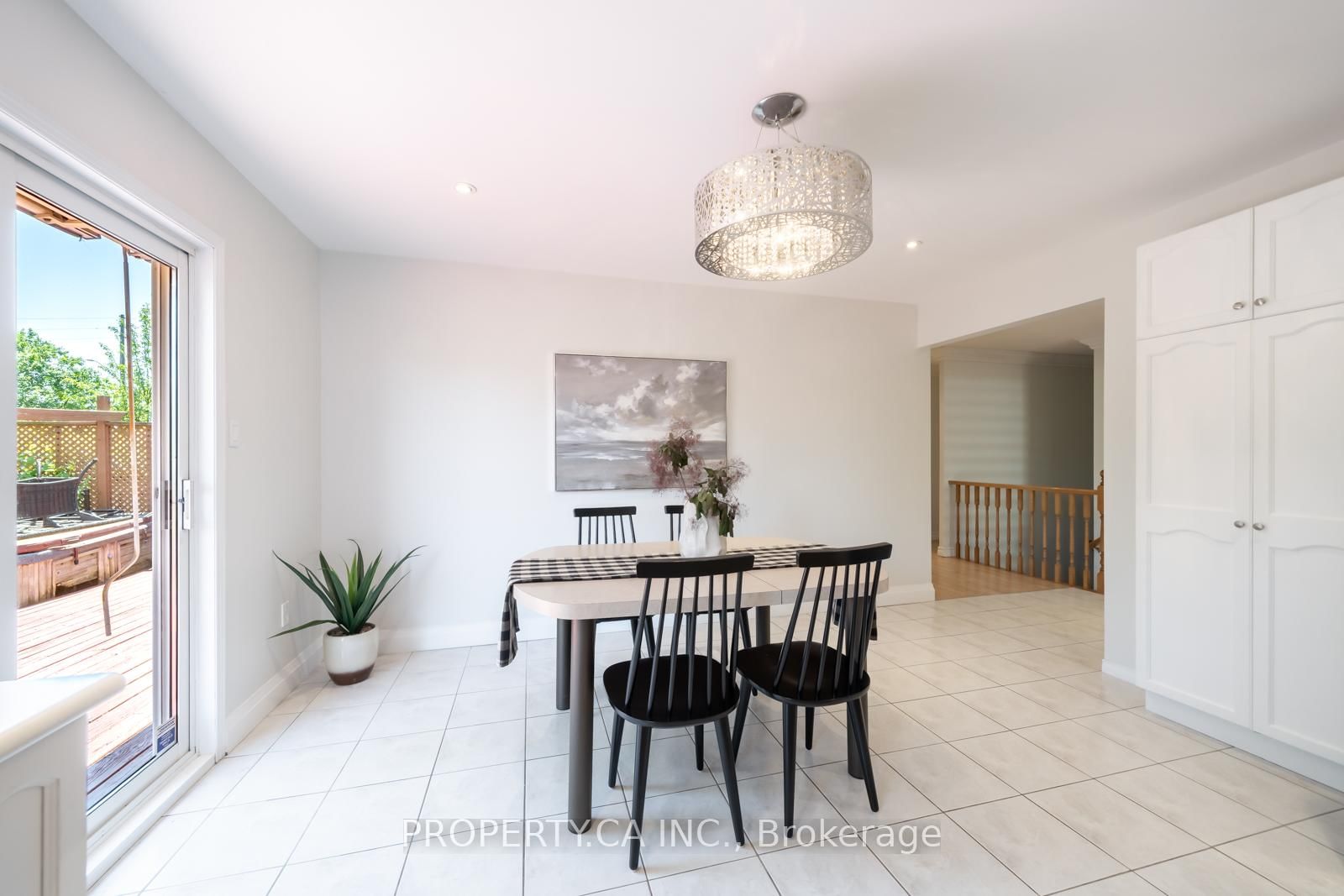 67 Massena Drive • Hamilton, ON photo 6