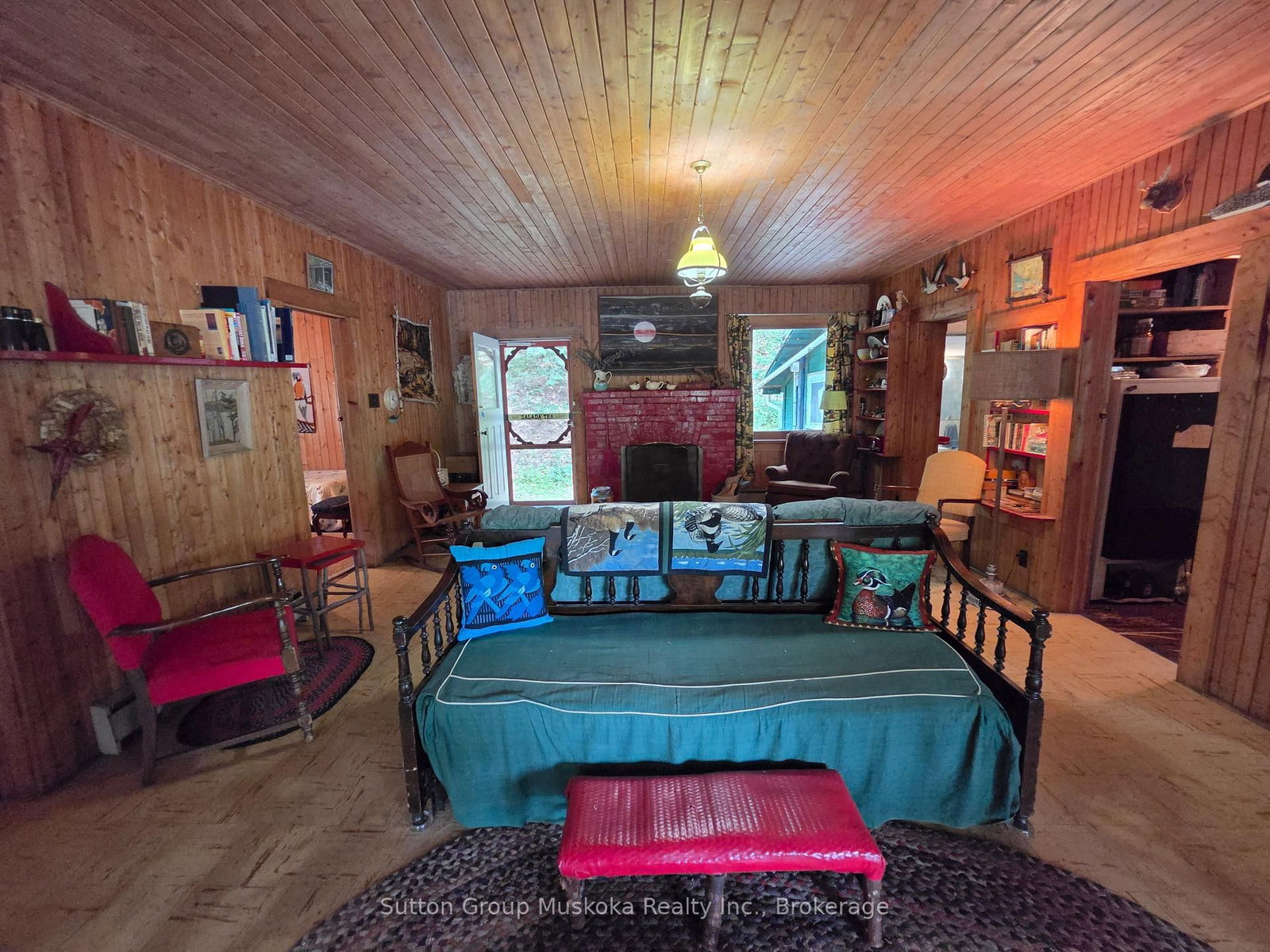 699 South Mary Lake Road • Huntsville, ON photo 12