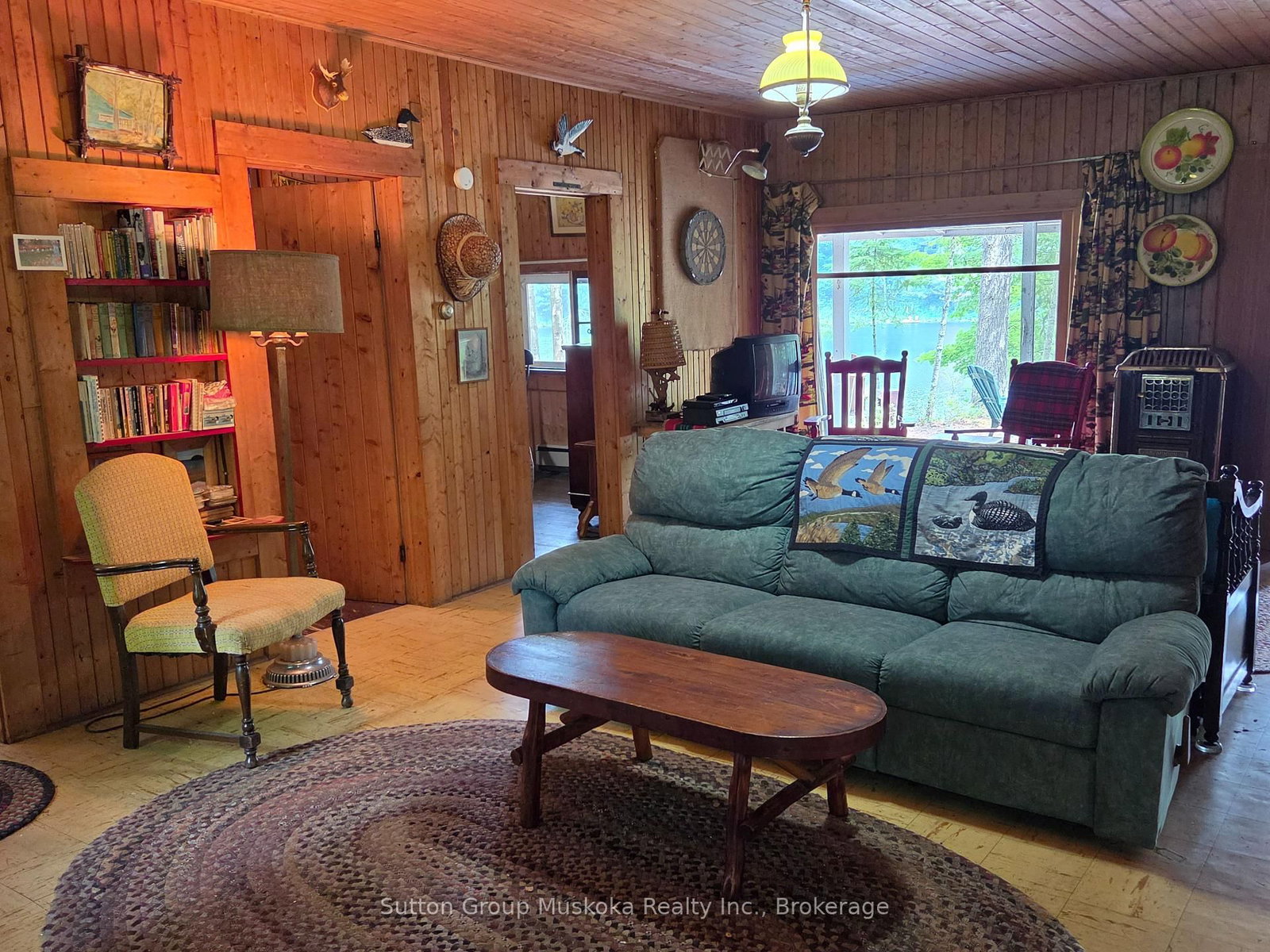 699 South Mary Lake Road • Huntsville, ON photo 13
