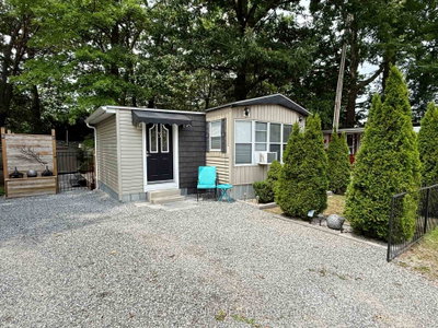 Unit 3 — 2600 Montrose Road — photo 3