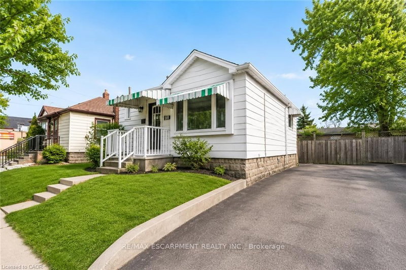 501 UPPER WELLINGTON Street