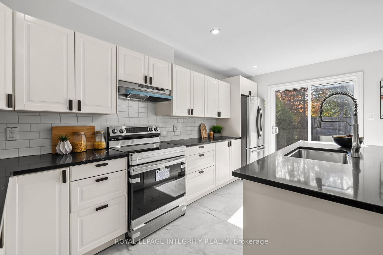 83 Saddle Crescent • Ottawa, ON photo 13