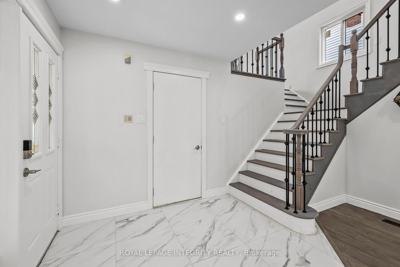 83 Saddle Crescent • Ottawa, ON photo 3