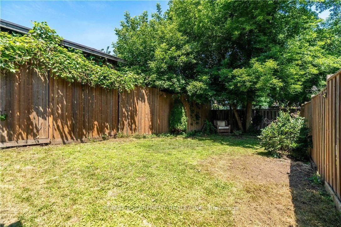195 Wood Street E • Hamilton, ON photo 27