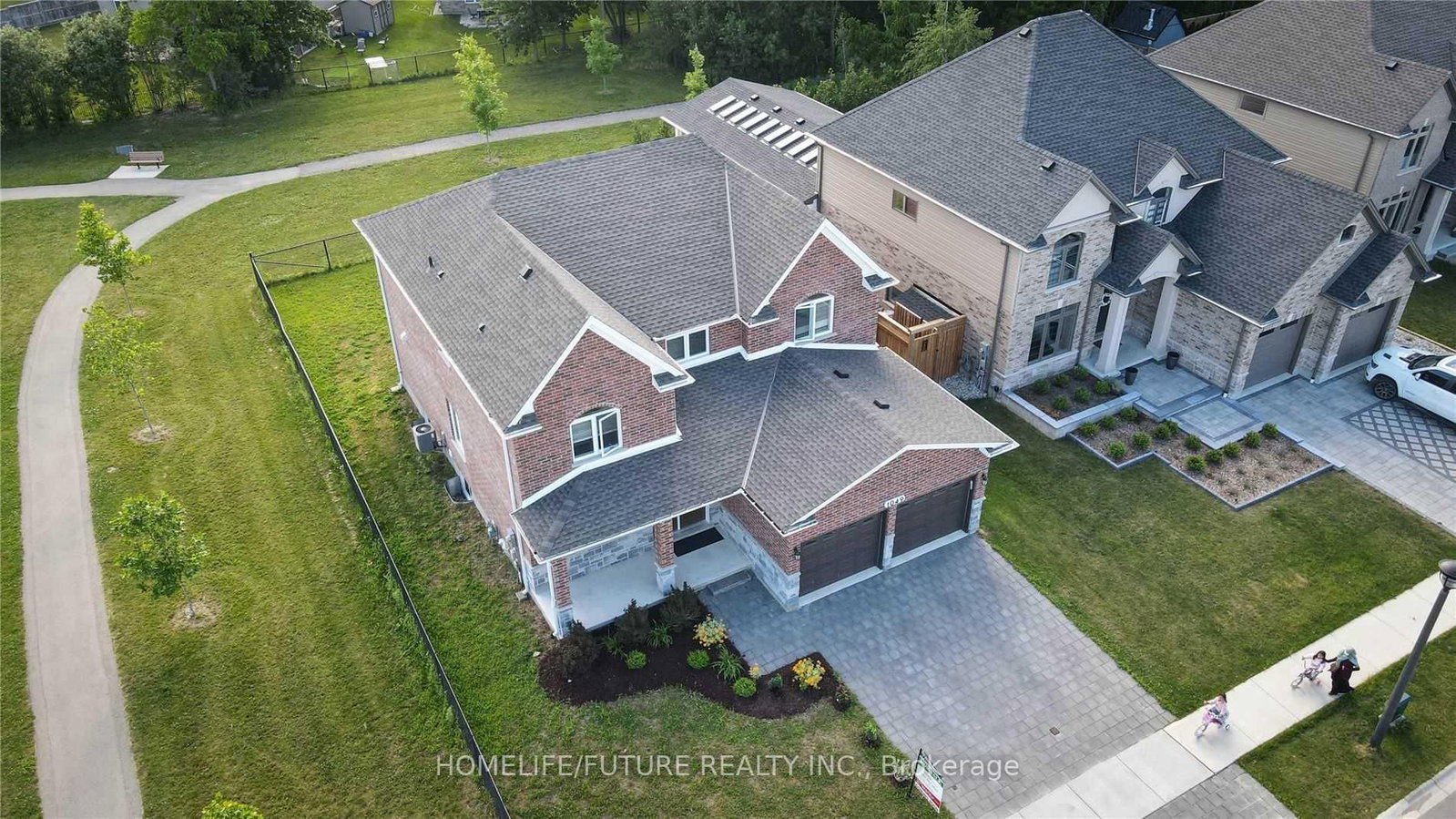 1049 Melsetter Way • London North, ON photo 32