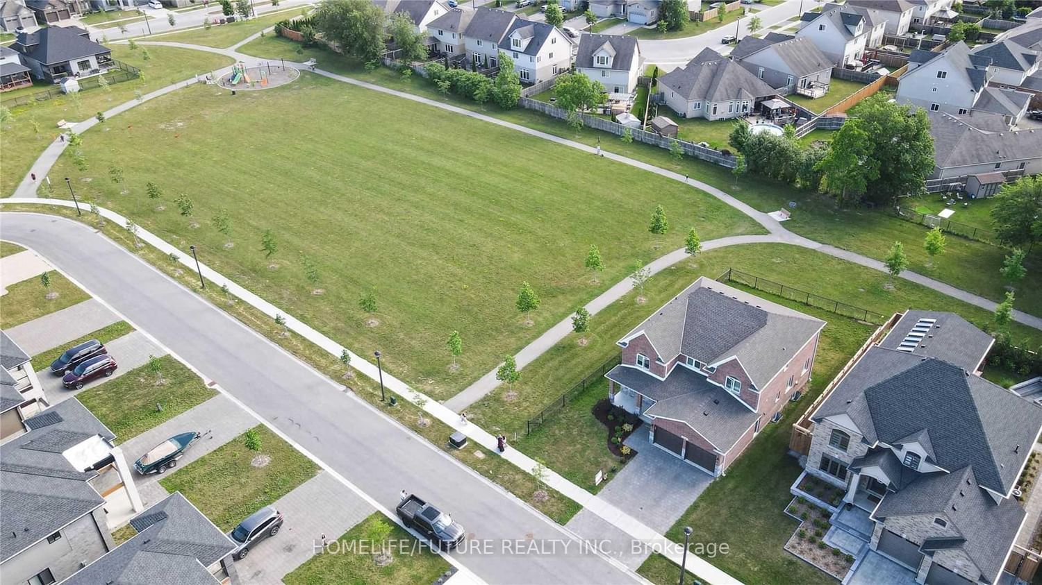 1049 Melsetter Way • London North, ON photo 33