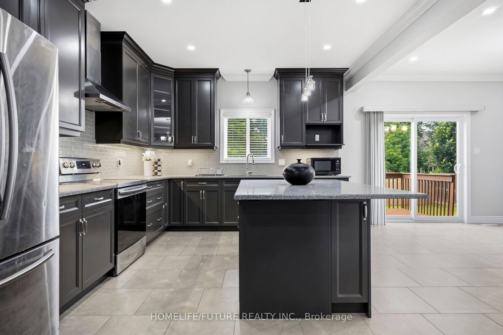 1049 Melsetter Way • London North, ON photo 9