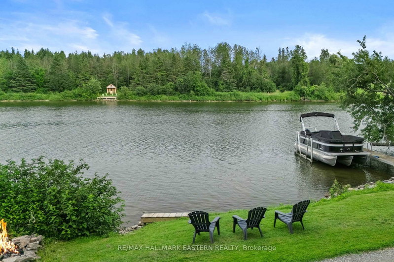 730 Mervin Line, Cavan Monaghan