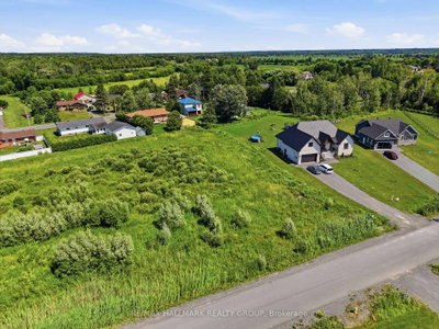 208 DES VIOLETTES Street • Clarence-Rockland, ON photo 4