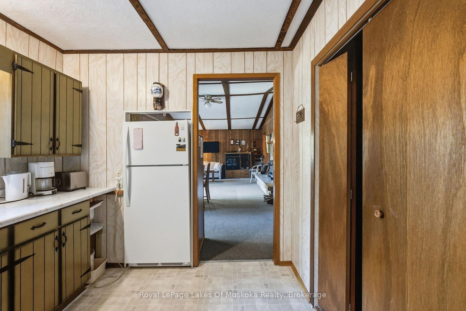 1423 Deer Lake Narrows Road • Algonquin Highlands, ON photo 14