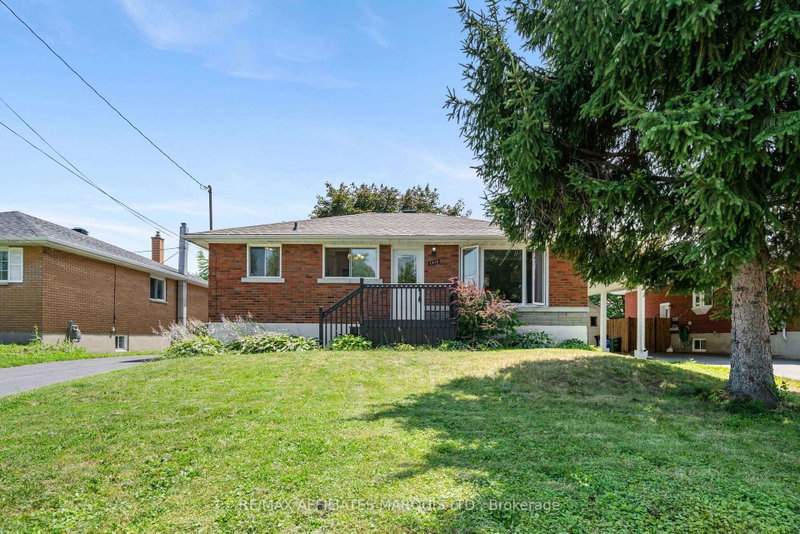 1210 Osborne Avenue, Cornwall