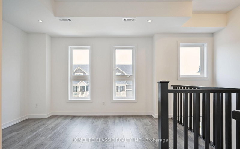 57 Great Falls Boulevard, Hamilton