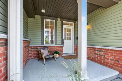 90 Buffalograss Crescent — photo 3