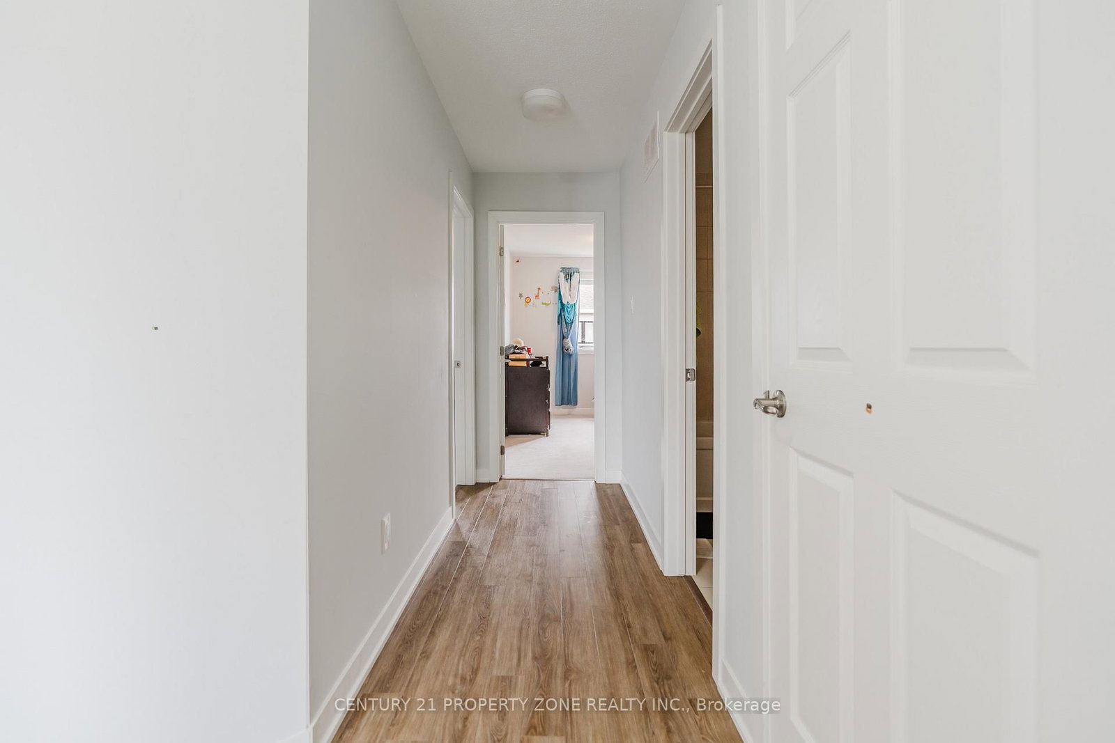 1060 Curraglass Walk • Stittsville, ON photo 20