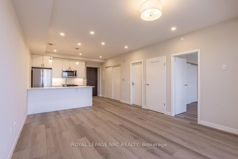 118 West St photo 5