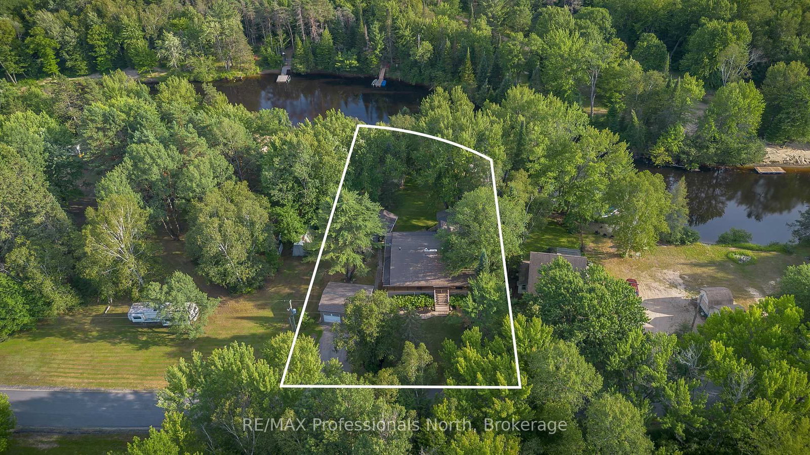 55 GLEN ACRES Road • Huntsville, ON photo 3