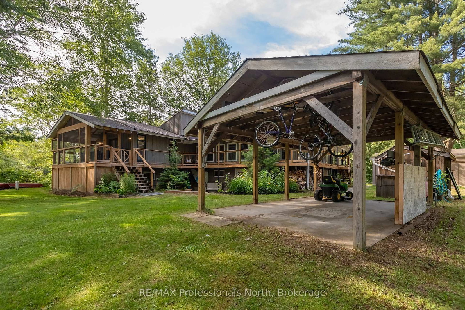 55 GLEN ACRES Road • Huntsville, ON photo 48