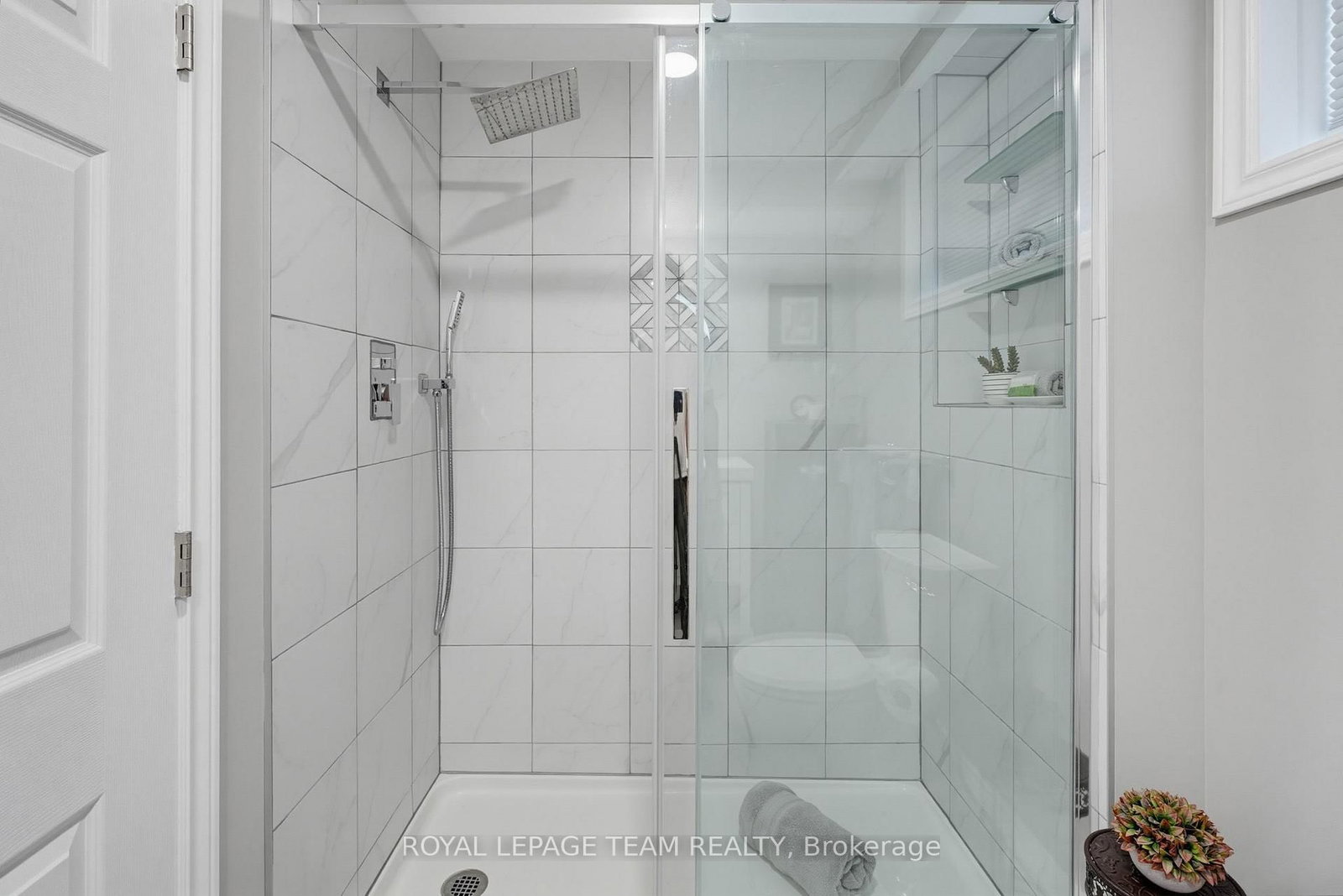 547 MALLOY Road • Westmeath, ON photo 27