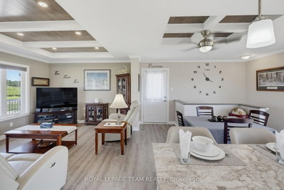 547 MALLOY Road • Westmeath, ON photo 7