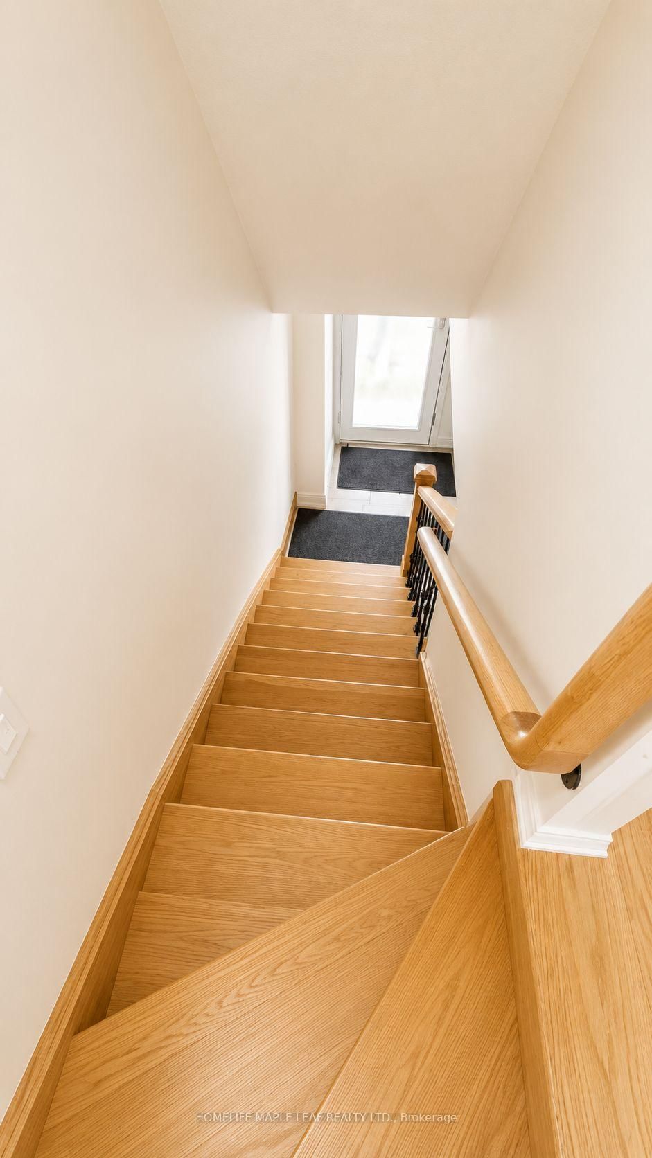 249 Gillespie Drive • Brantford, ON photo 6