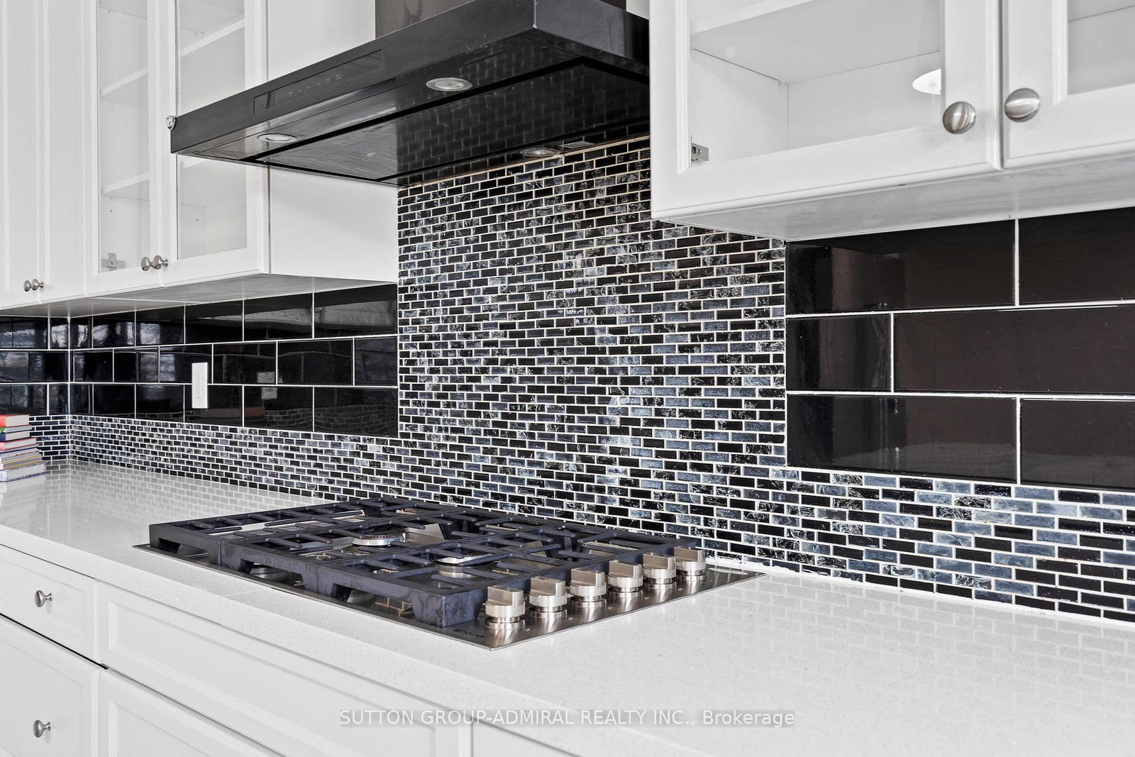 943 Line 9 Road • Niagara-on-the-Lake, ON photo 11