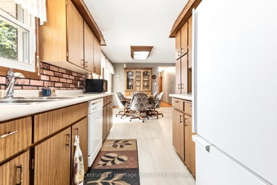26 Deveron Crescent • London South, ON photo 9