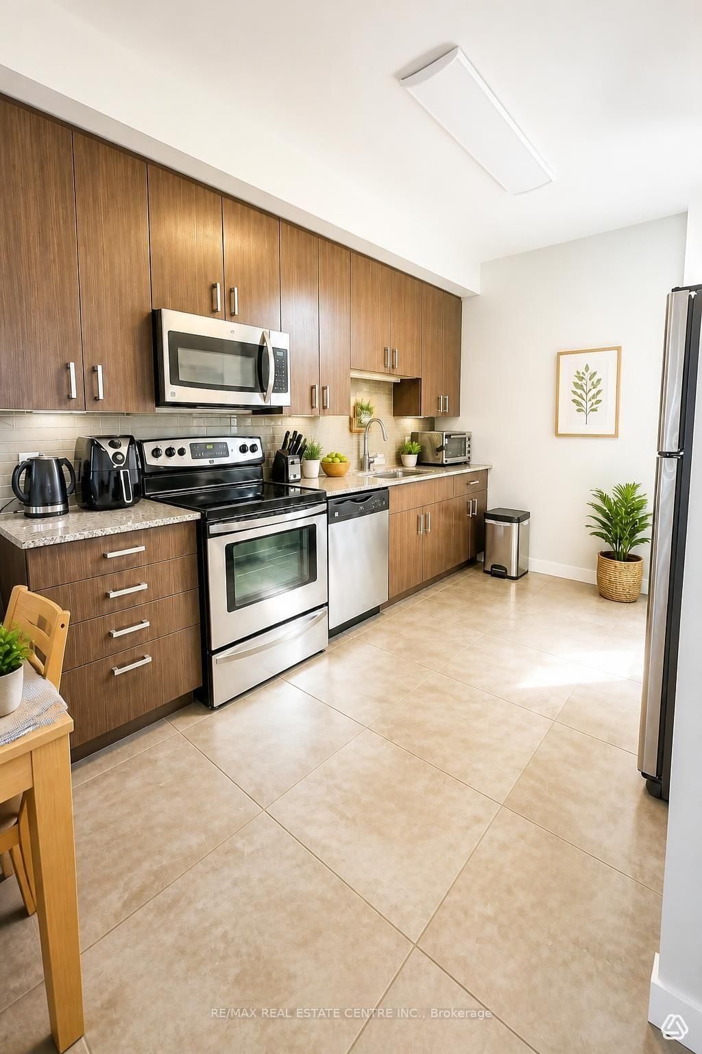 62 Balsam B408 Street • Waterloo, ON photo 3
