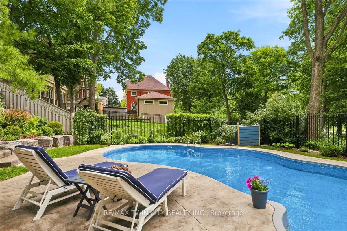 85 Albert Street • Waterloo, ON photo 40