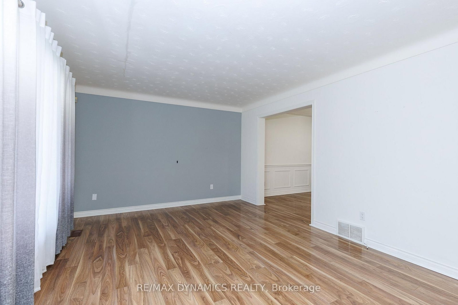 7362 Woodgate Street • Niagara Falls, ON photo 4
